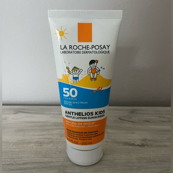 la roche-posay Other - La Roche-Posay Anthelios Kids Gentle Lotion Sunscreen SPF50 6.7 fl. oz. (200ml)